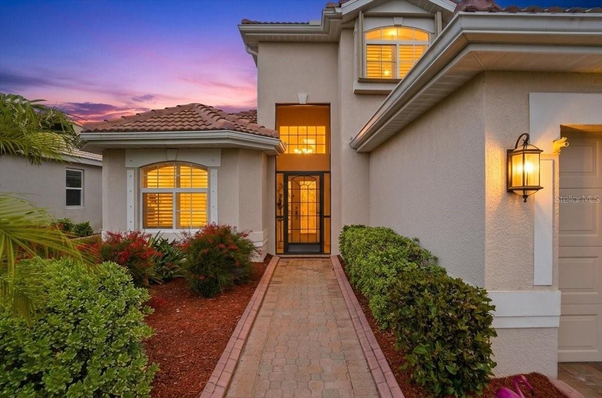 2082 MESIC HAMMOCK WAY