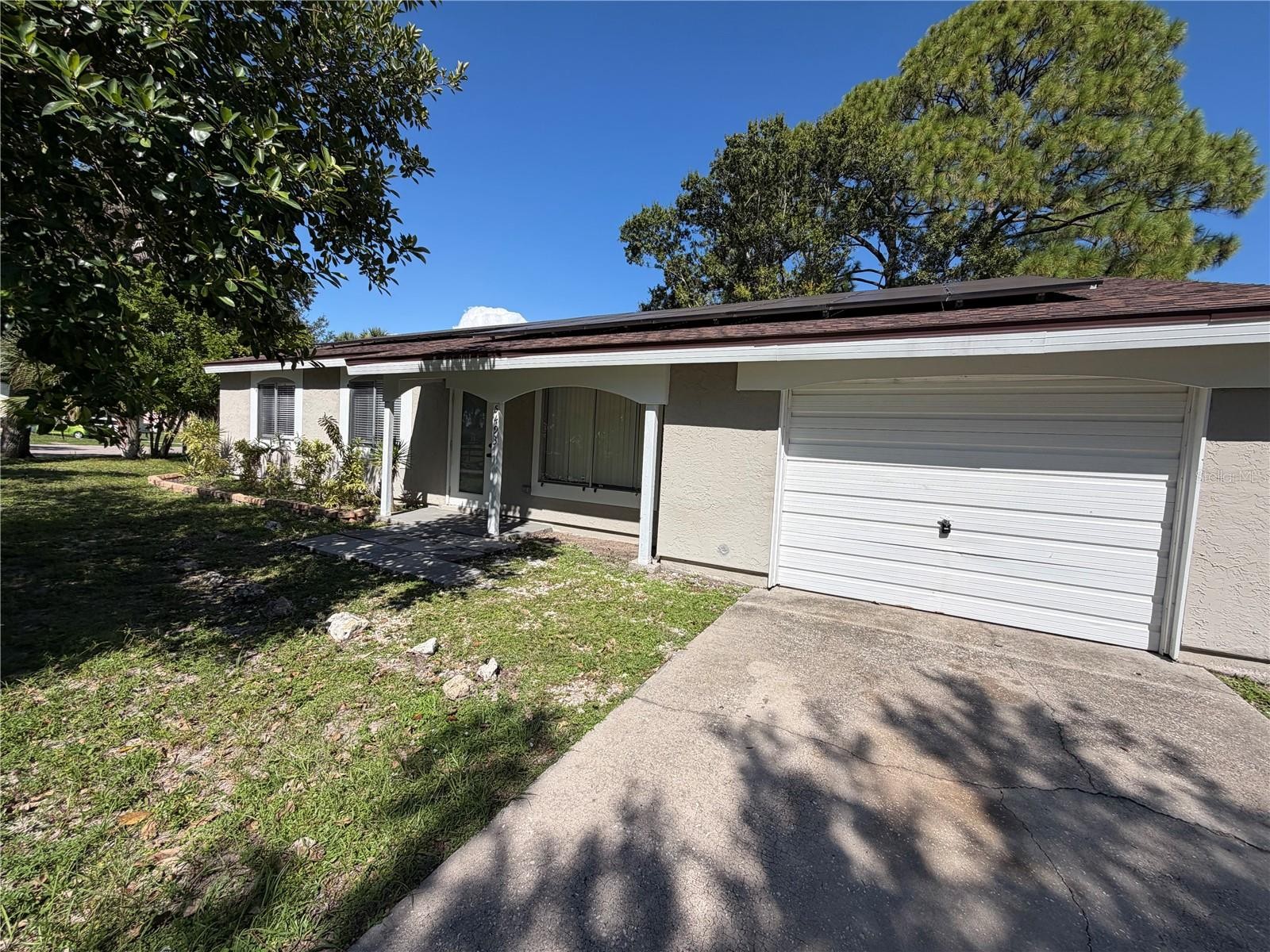 5493 TREKELL ST
