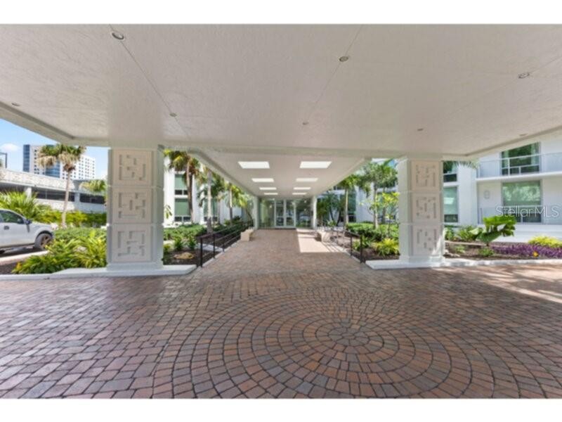 1111 N GULFSTREAM AVE #5B
