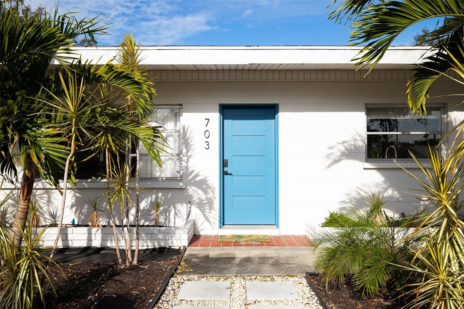703 WHITFIELD AVE