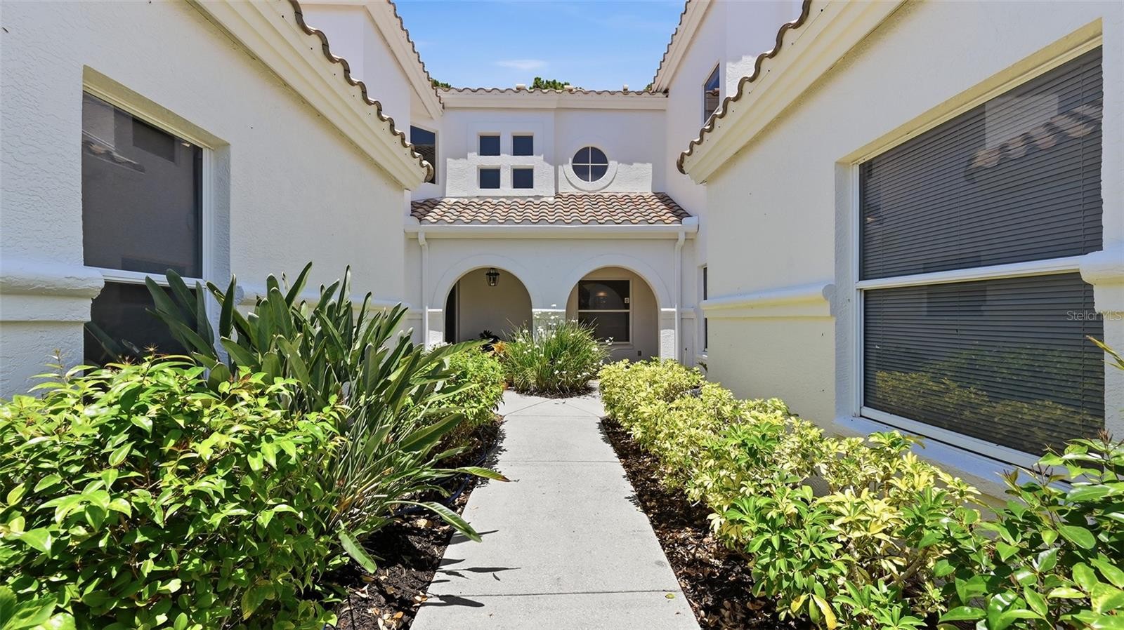 4153 ENTRADA CT