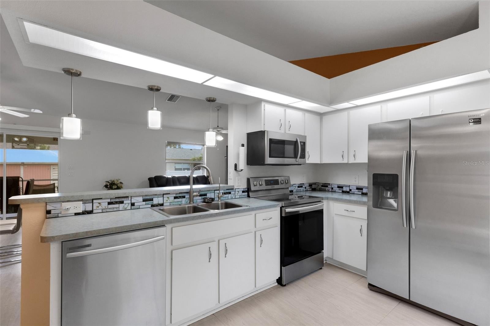 3125 ALBENGA LN