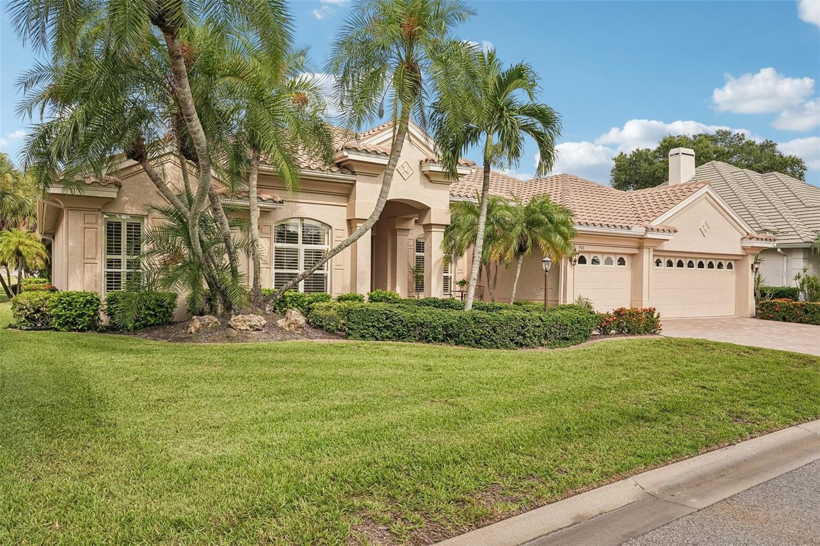 403 LANSBROOK DR