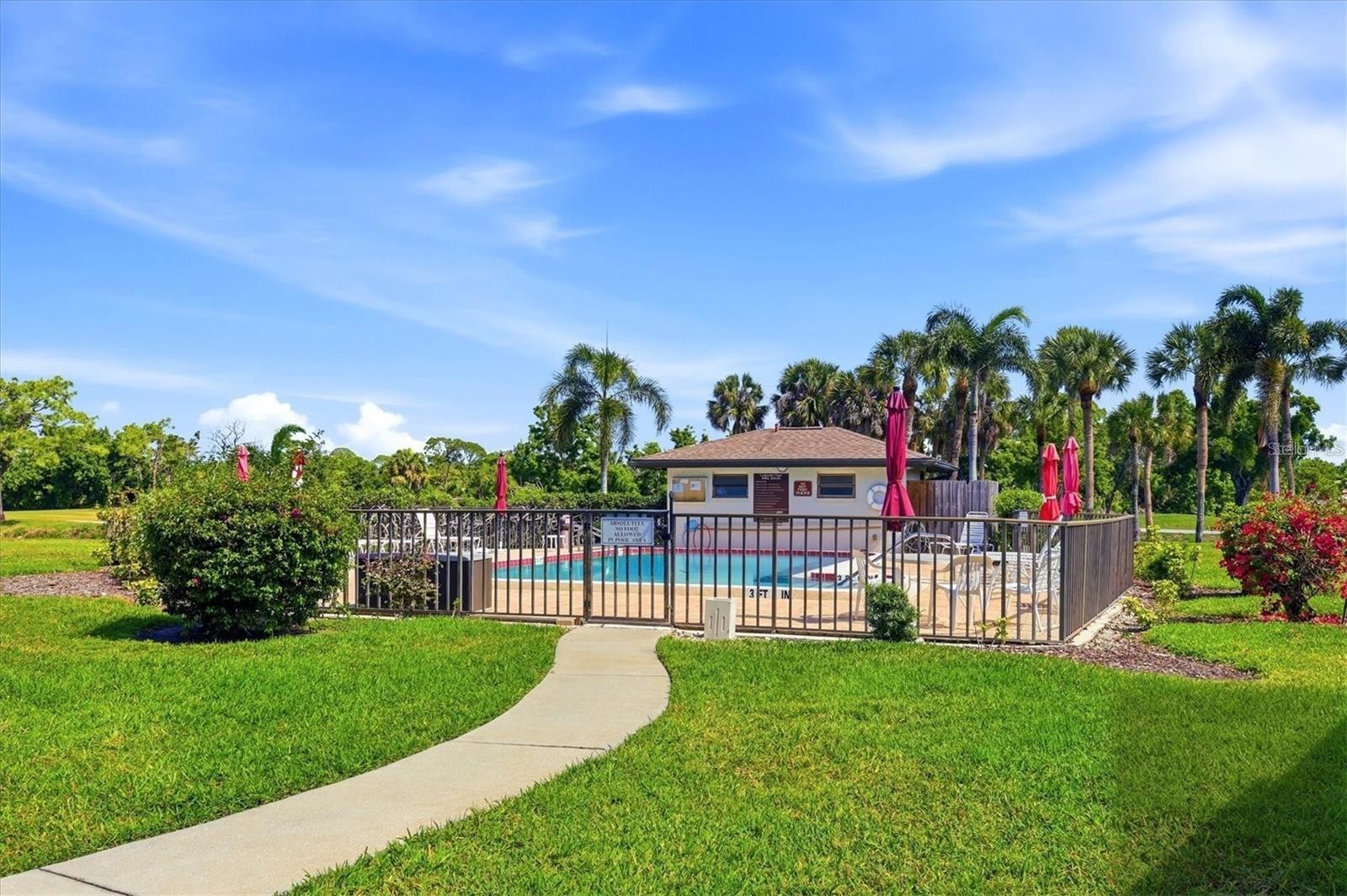 4535 LONGWATER CHASE #18