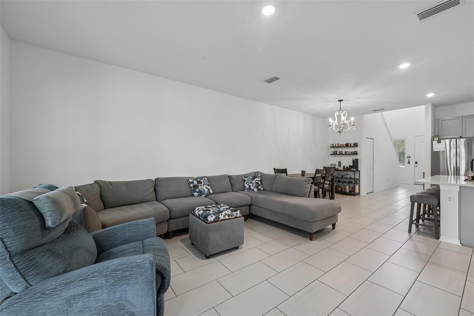 5518 LOS ROBLES CT