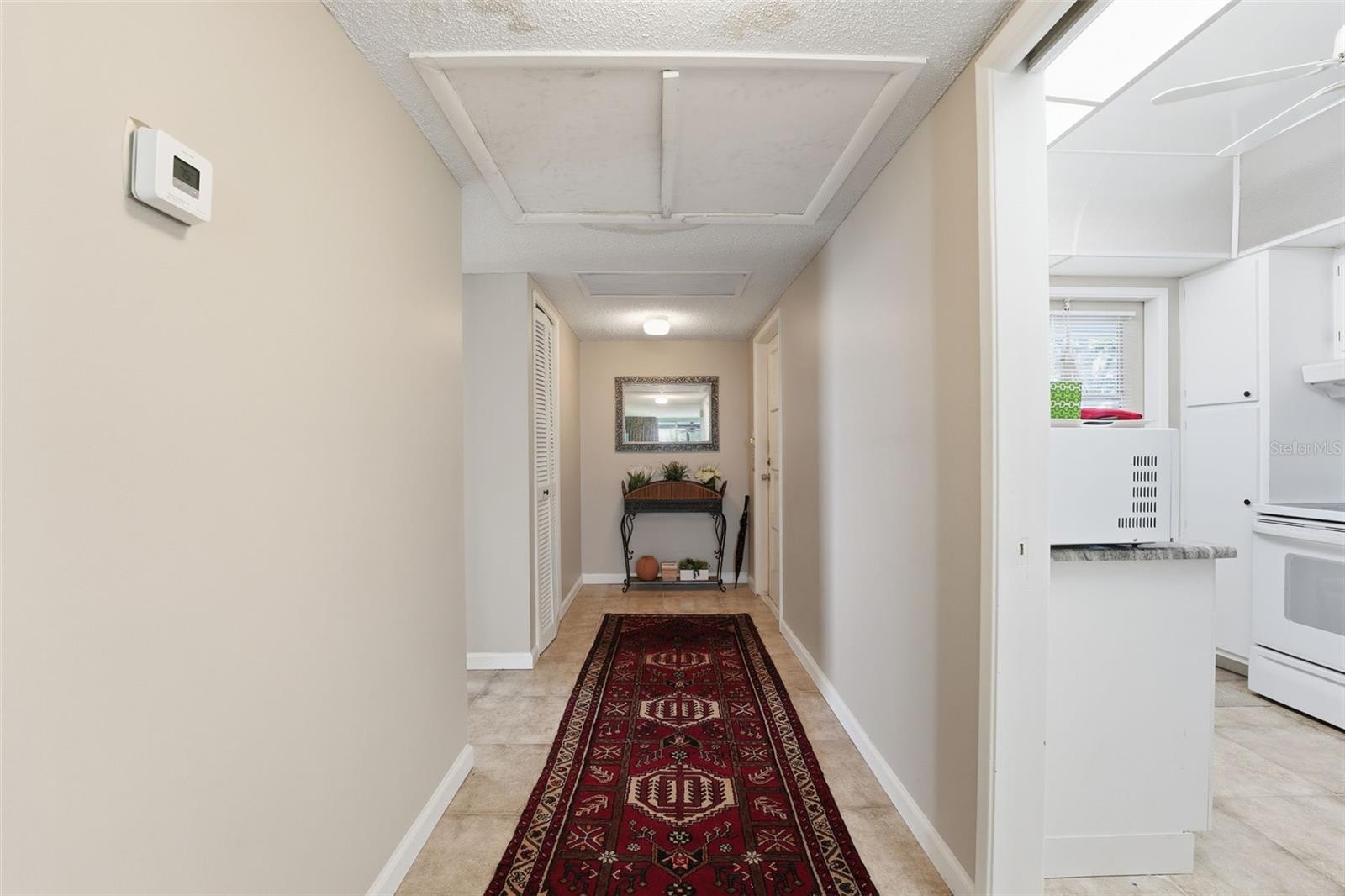 7461 W COUNTRY CLUB DR N #301