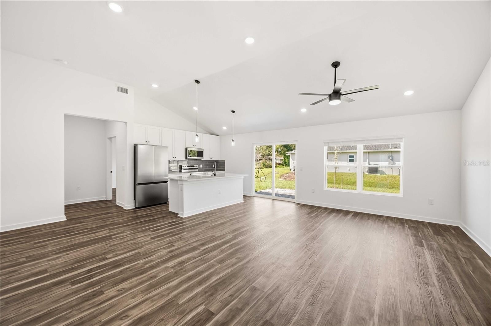 3761 LOG CABIN RD