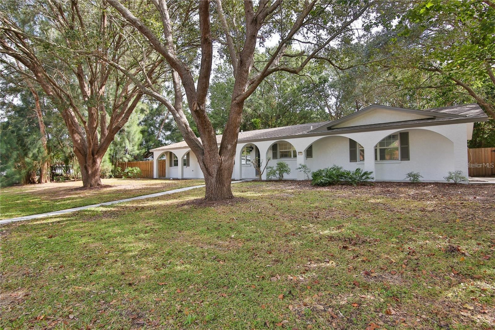 2912 Pinecrest Way Sarasota Florida 34239