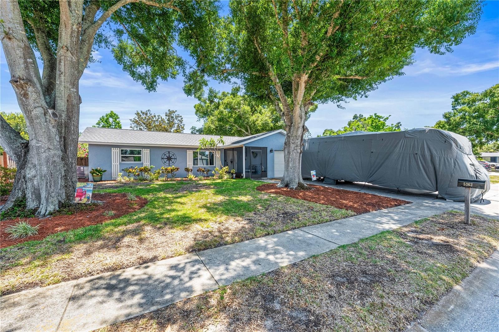 5362 DUNCANWOOD DR