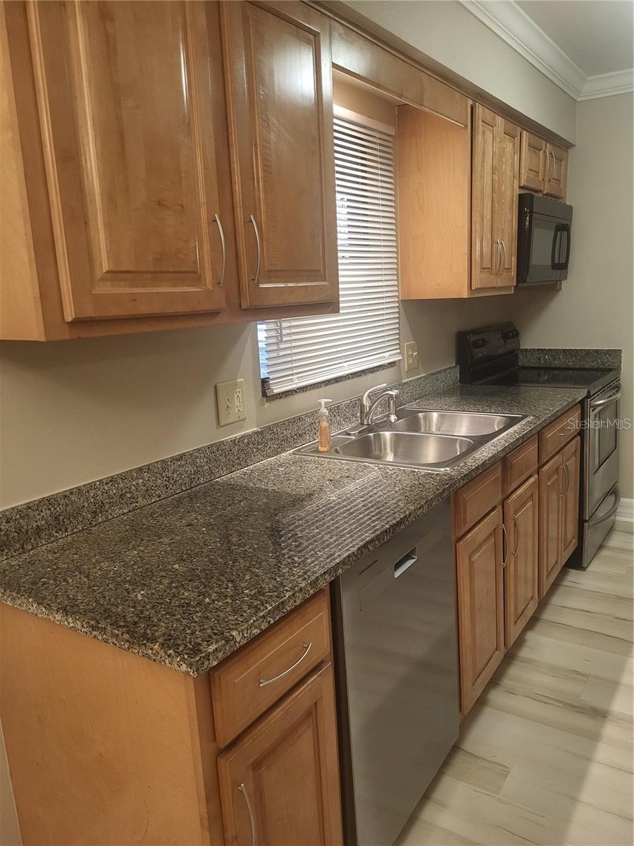 3360 S OSPREY AVE #102B
