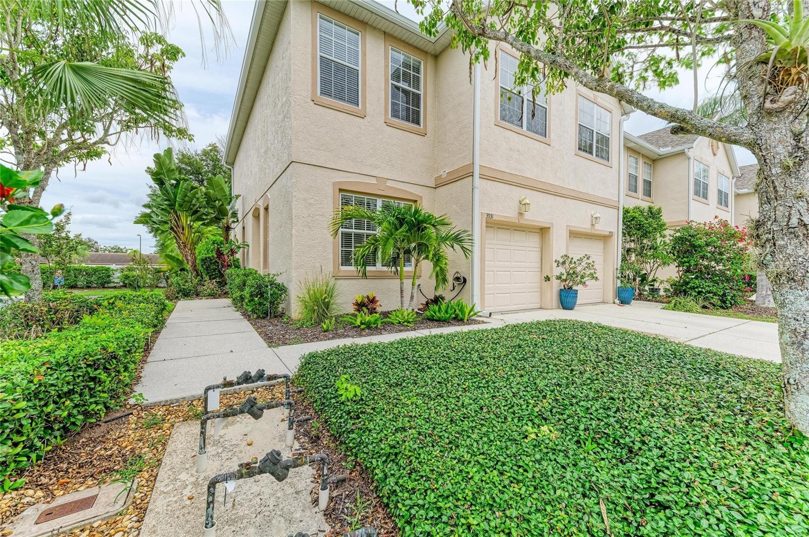 3931 YELLOWSTONE CIR