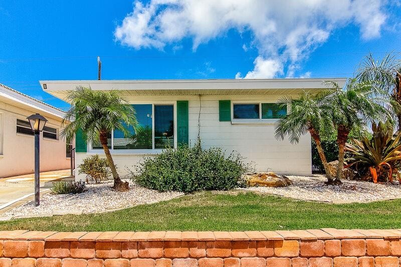 6020 MIDNIGHT PASS RD #1