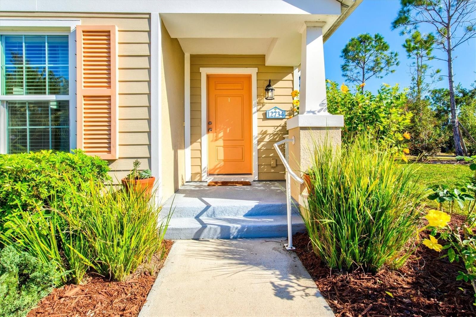 12734 SHIMMERING OAK CIR