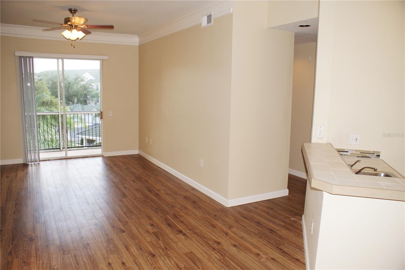 5152 NORTHRIDGE RD #307