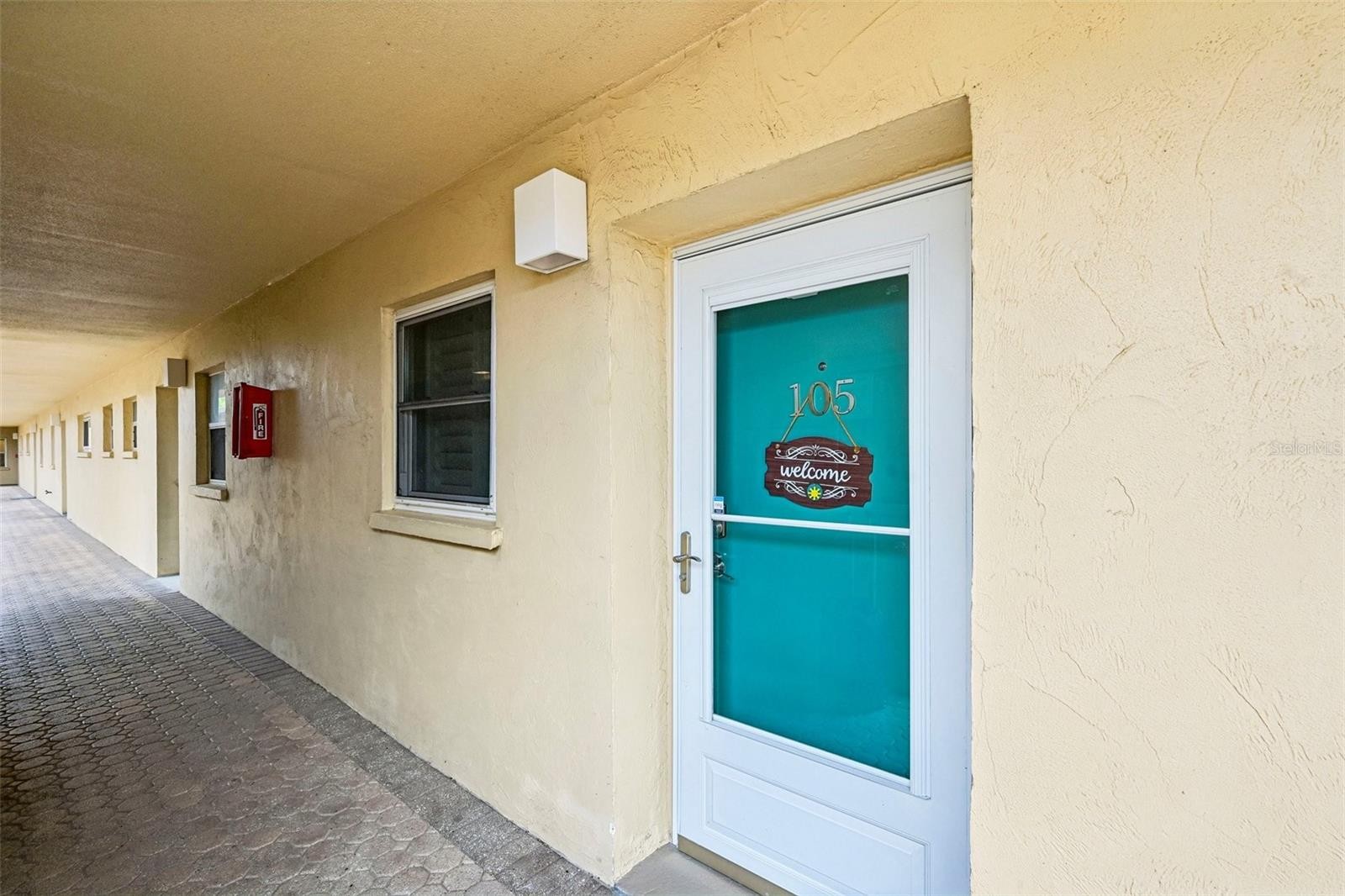 1300 N PORTOFINO DR #105