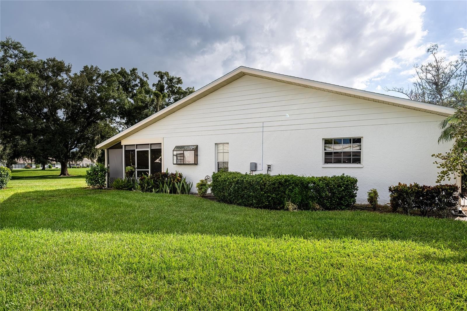 4206 OAKHURST CIR E #3075