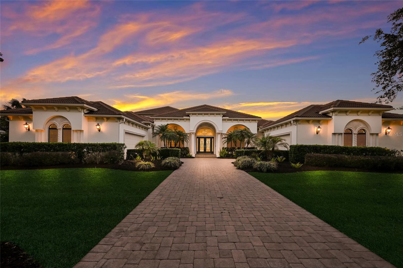 3809 FOUNDERS CLUB DR