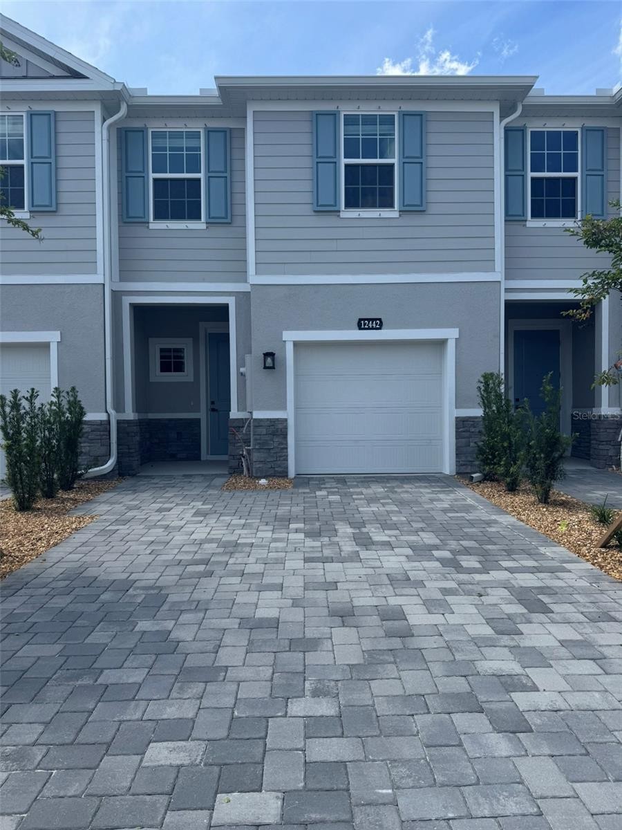 12442 AMBER CREEK CIR