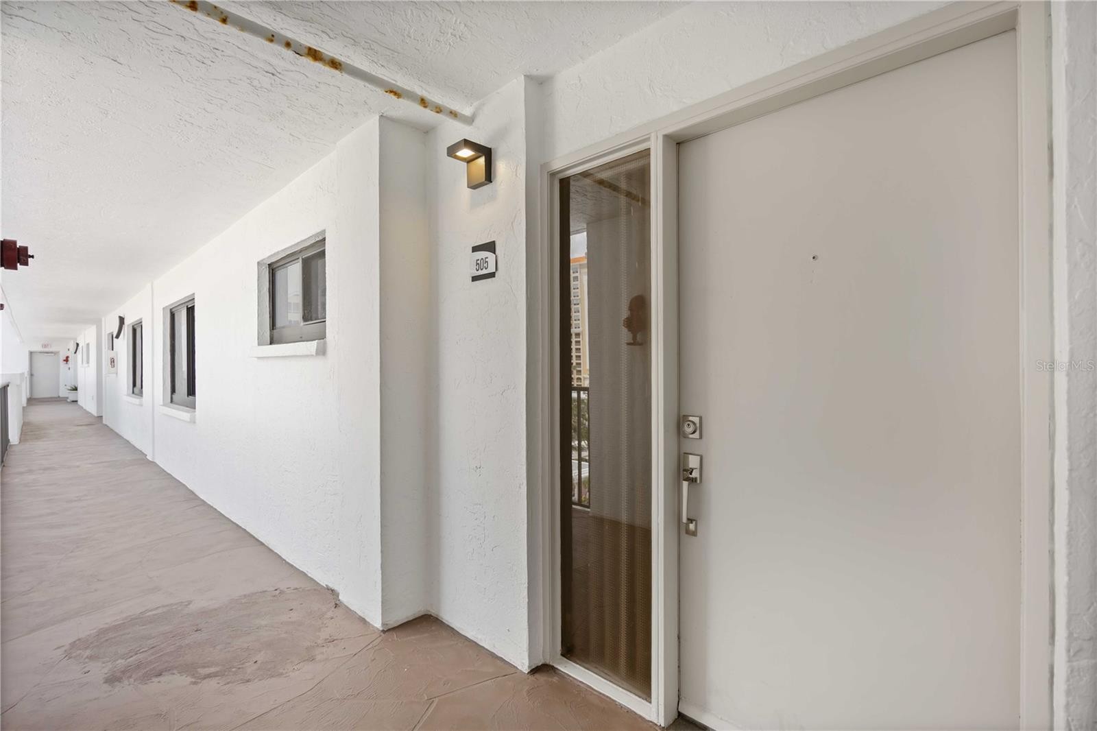 11 SUNSET DR #505