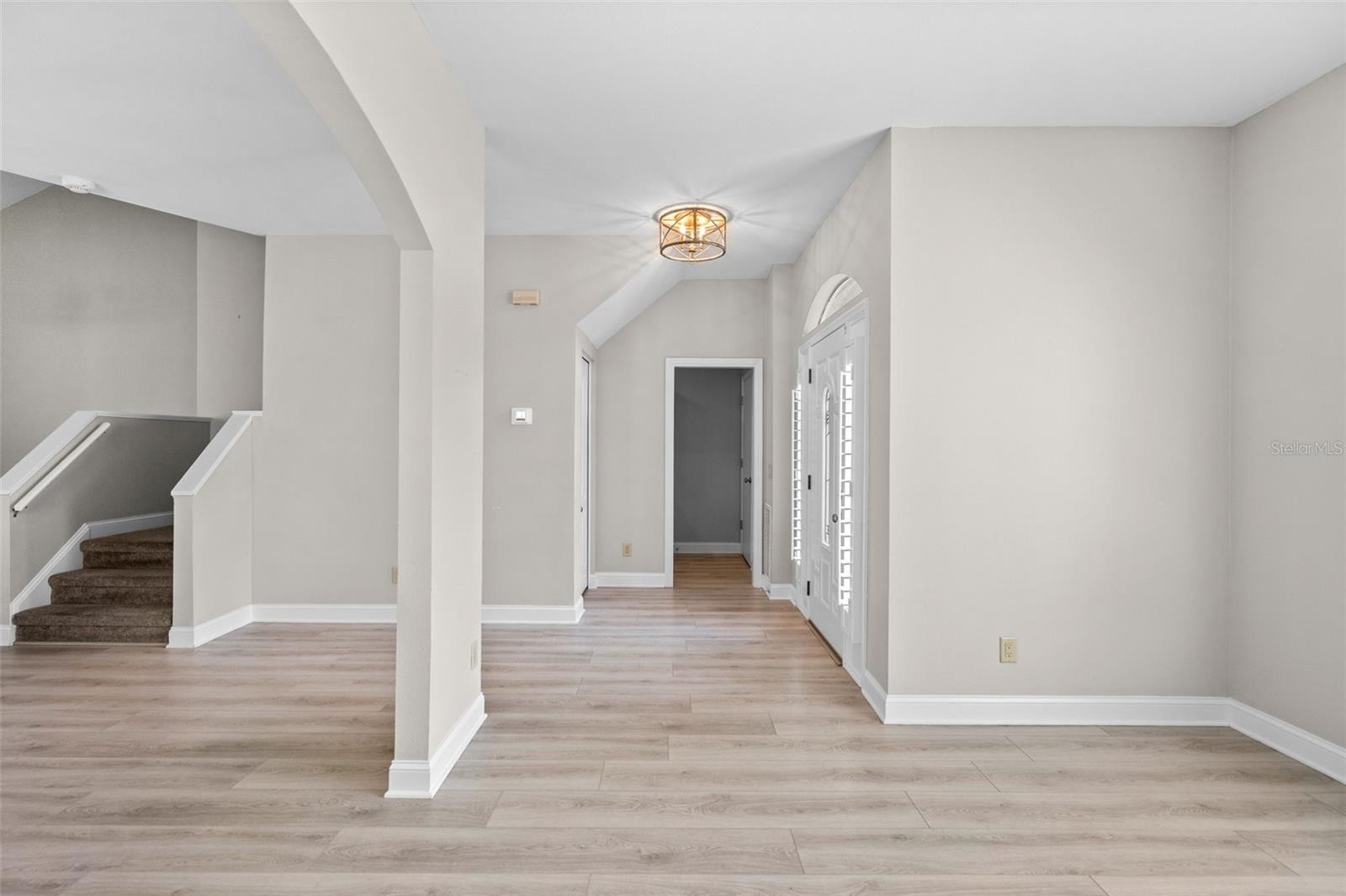 4042 WESTBOURNE CIR