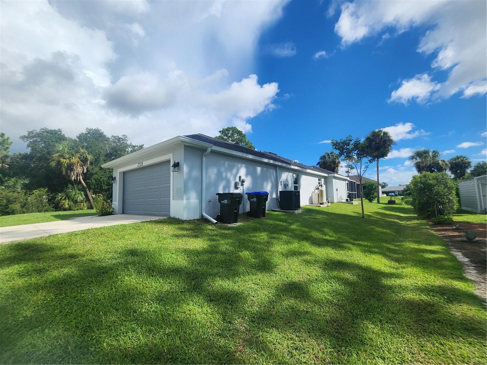2728 CANOE LN