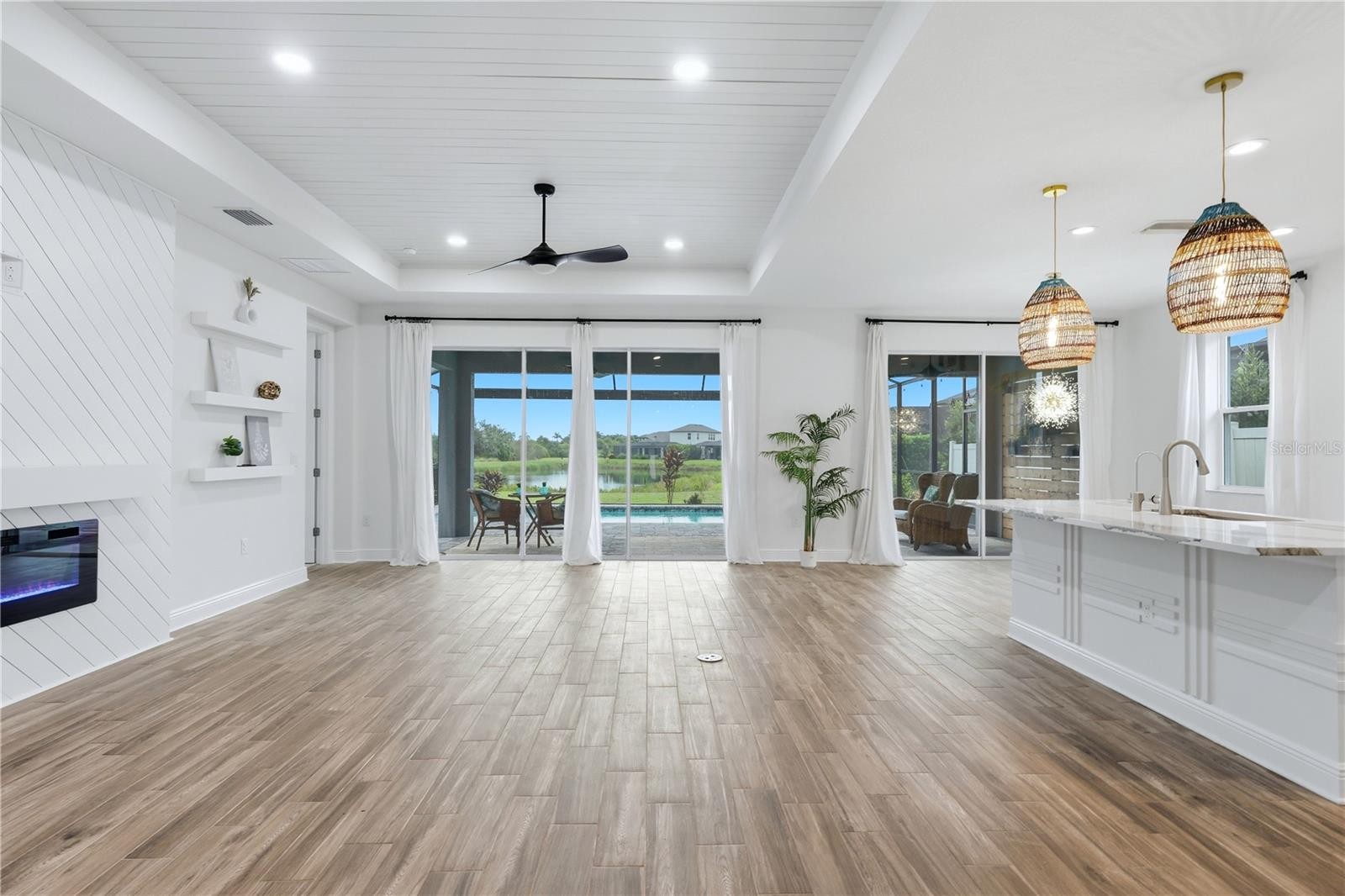 5542 NATIVE HENNA CT