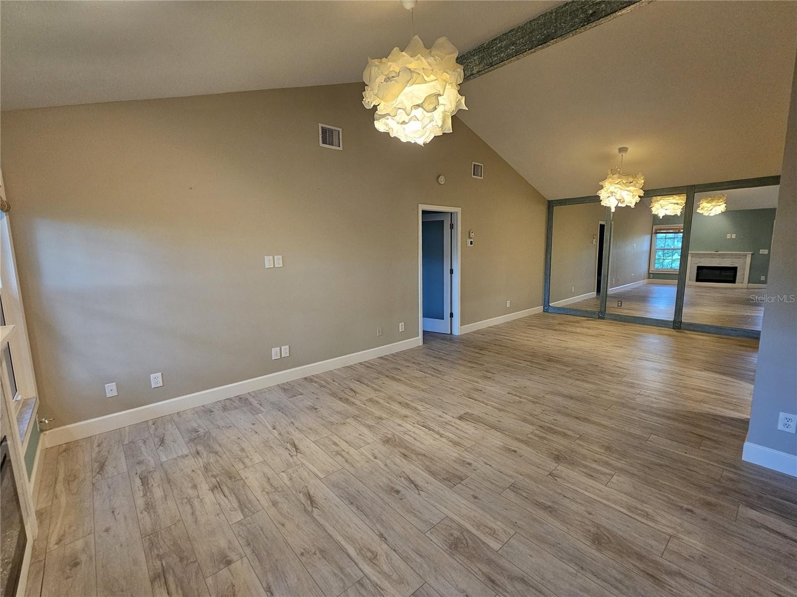 1210 COTTONWOOD TRL #1-1