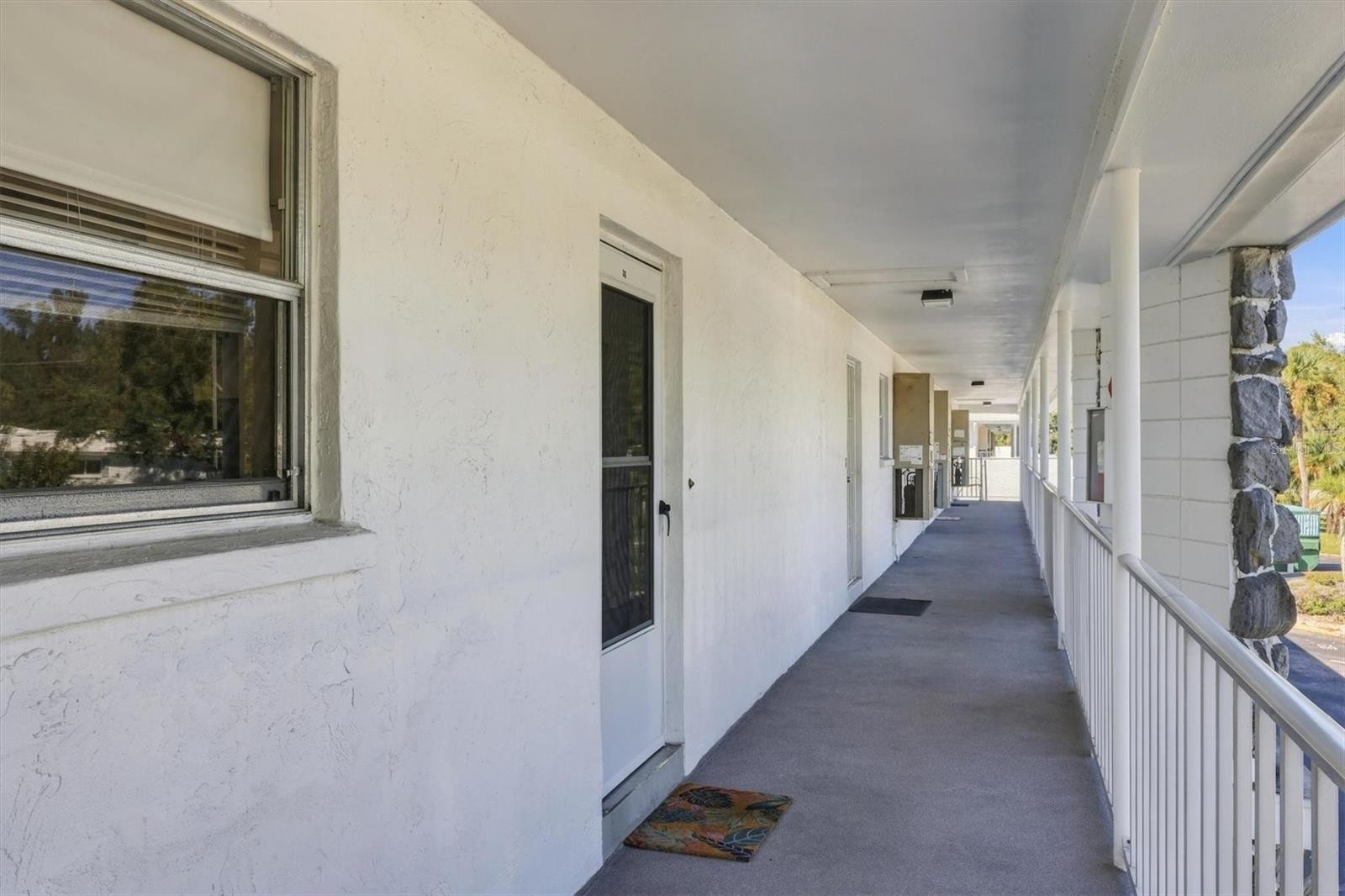 3950 ROXANE BLVD #3B