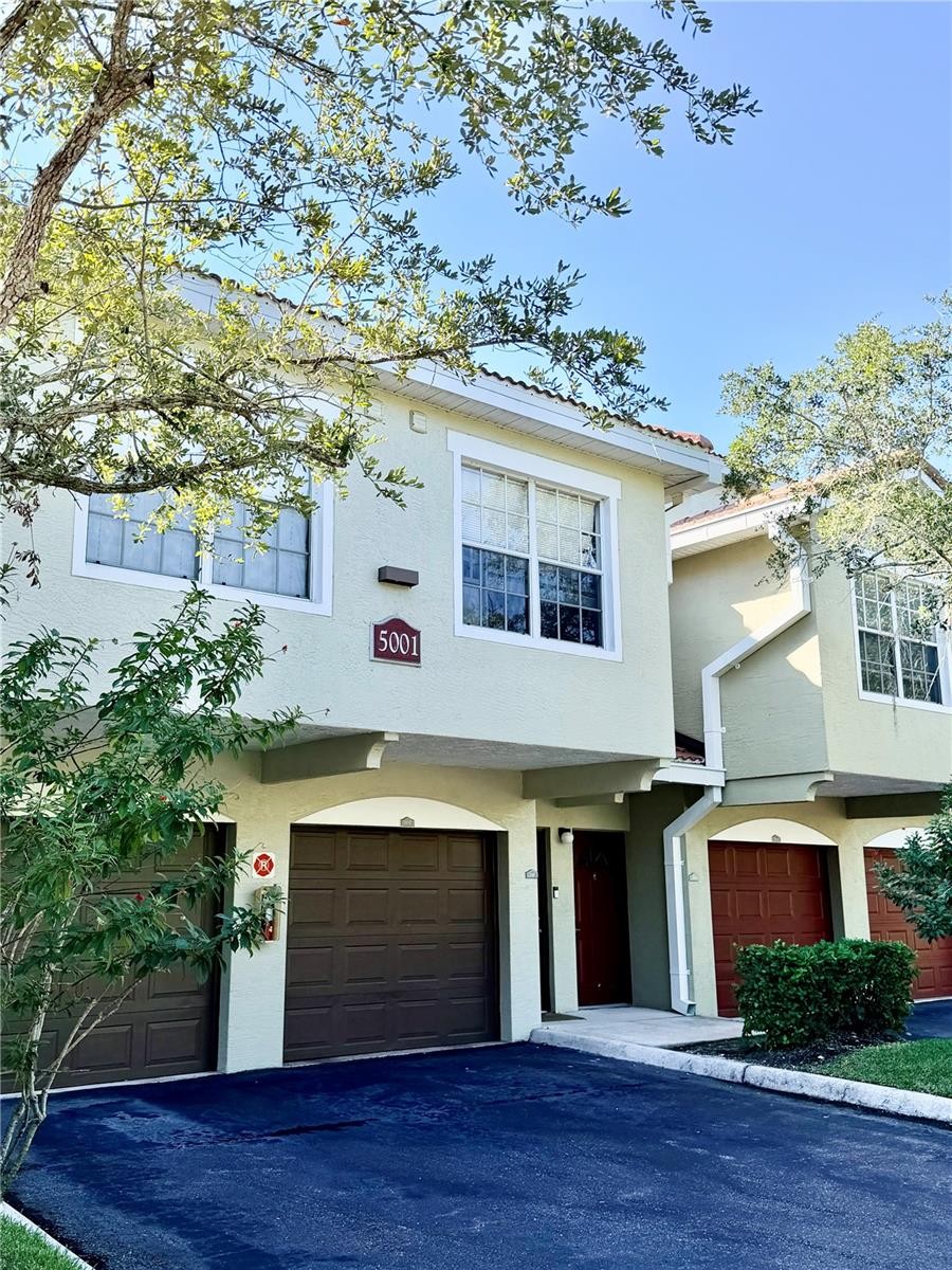 5001 BARALDI CIR #22-210