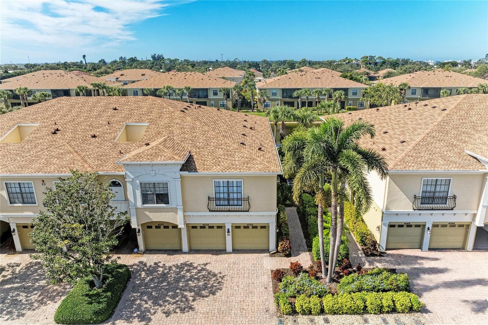 4050 OVERTURE CIR #467