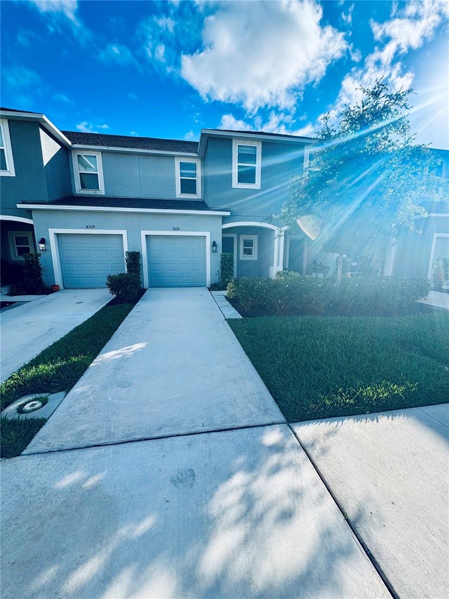 8525 LUNAR SKYE ST