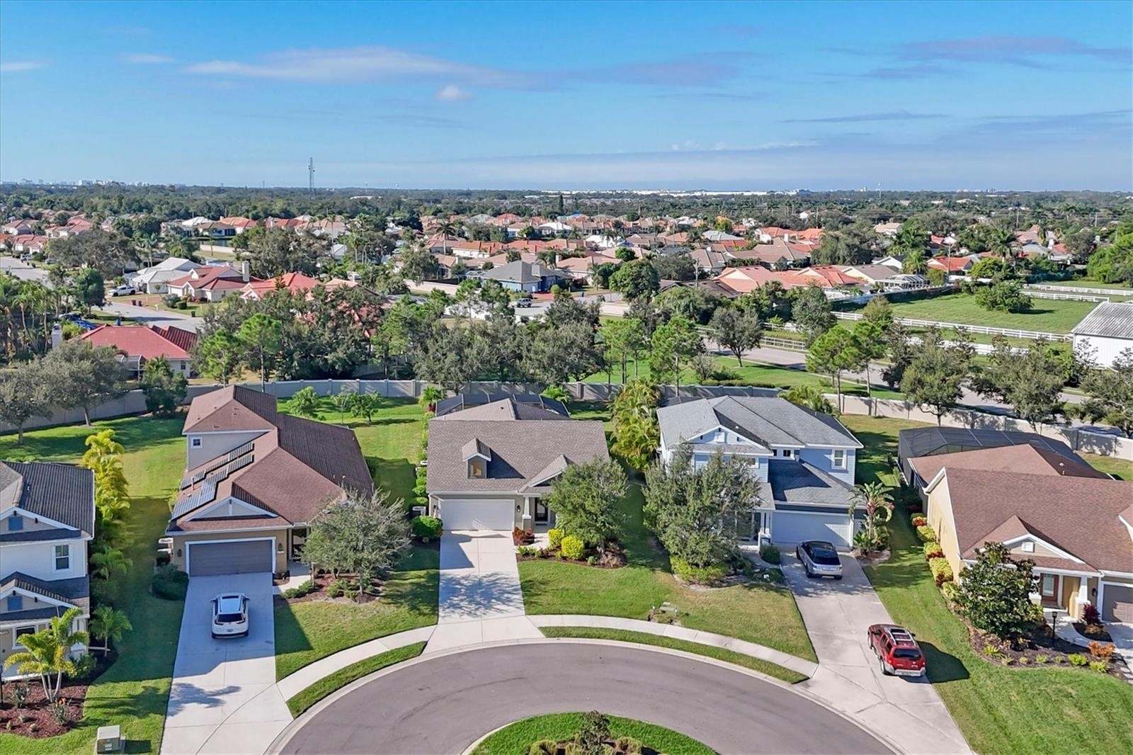 7040 WHITE WILLOW CT