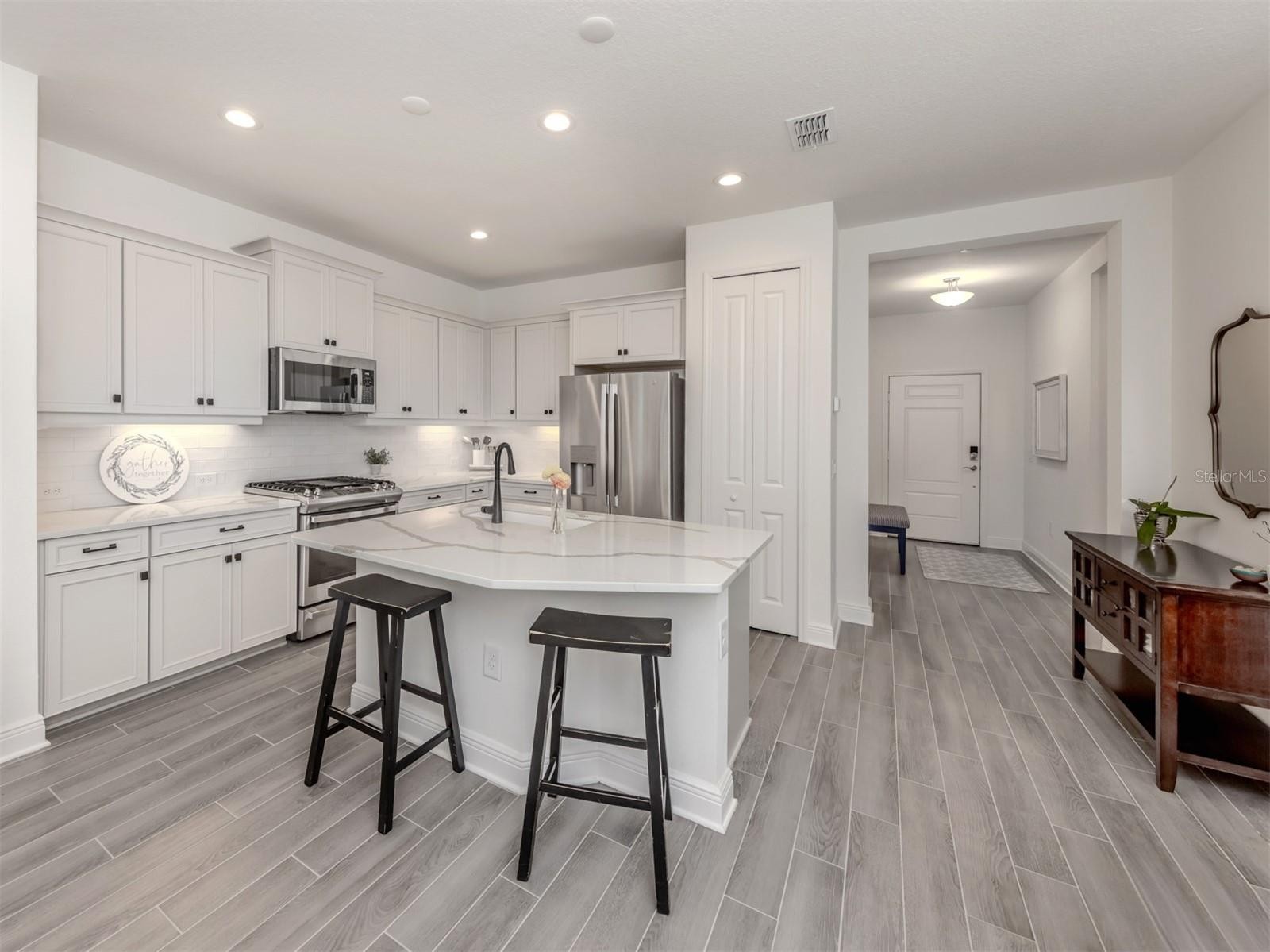 18002 FRANKLIN PARK CT