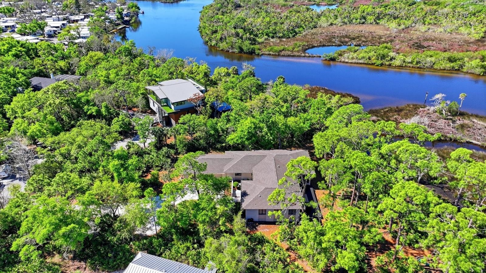 5935 RIVER FOREST CIR