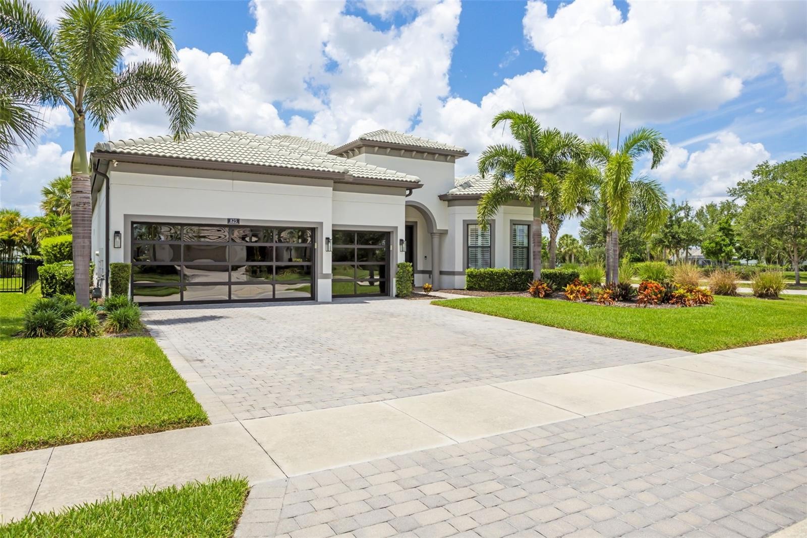 825 SEASCAPE PL