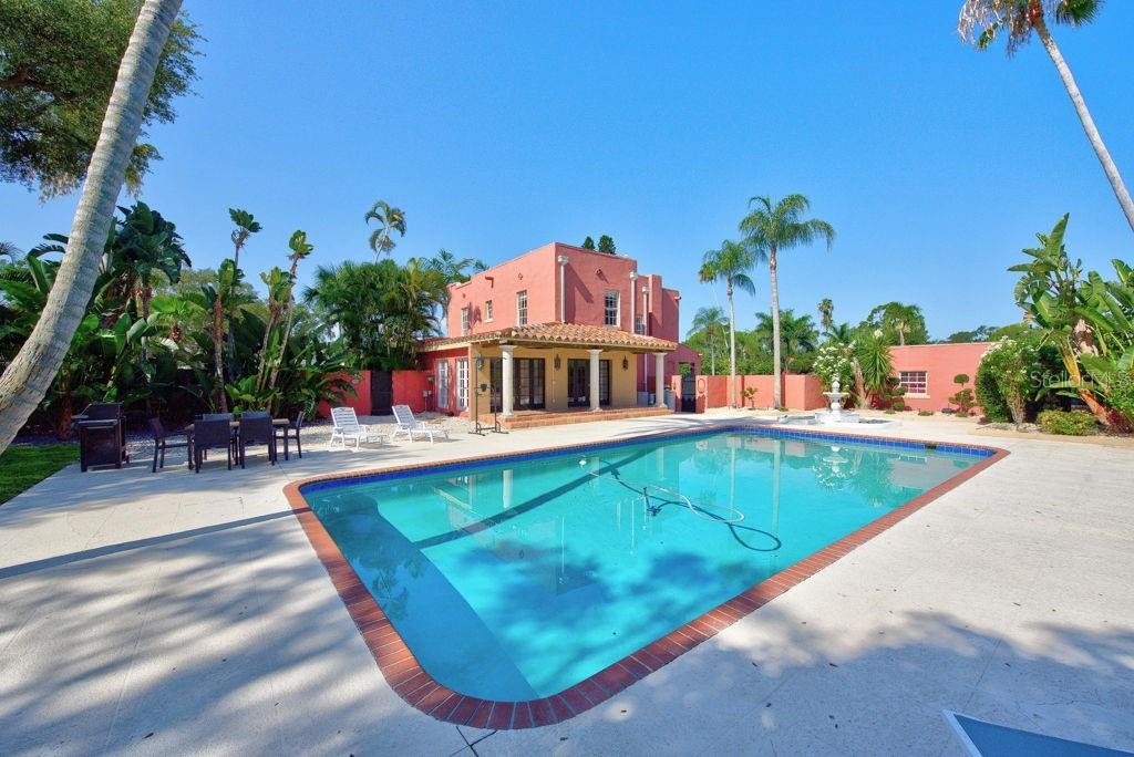 7810 SENRAB DR