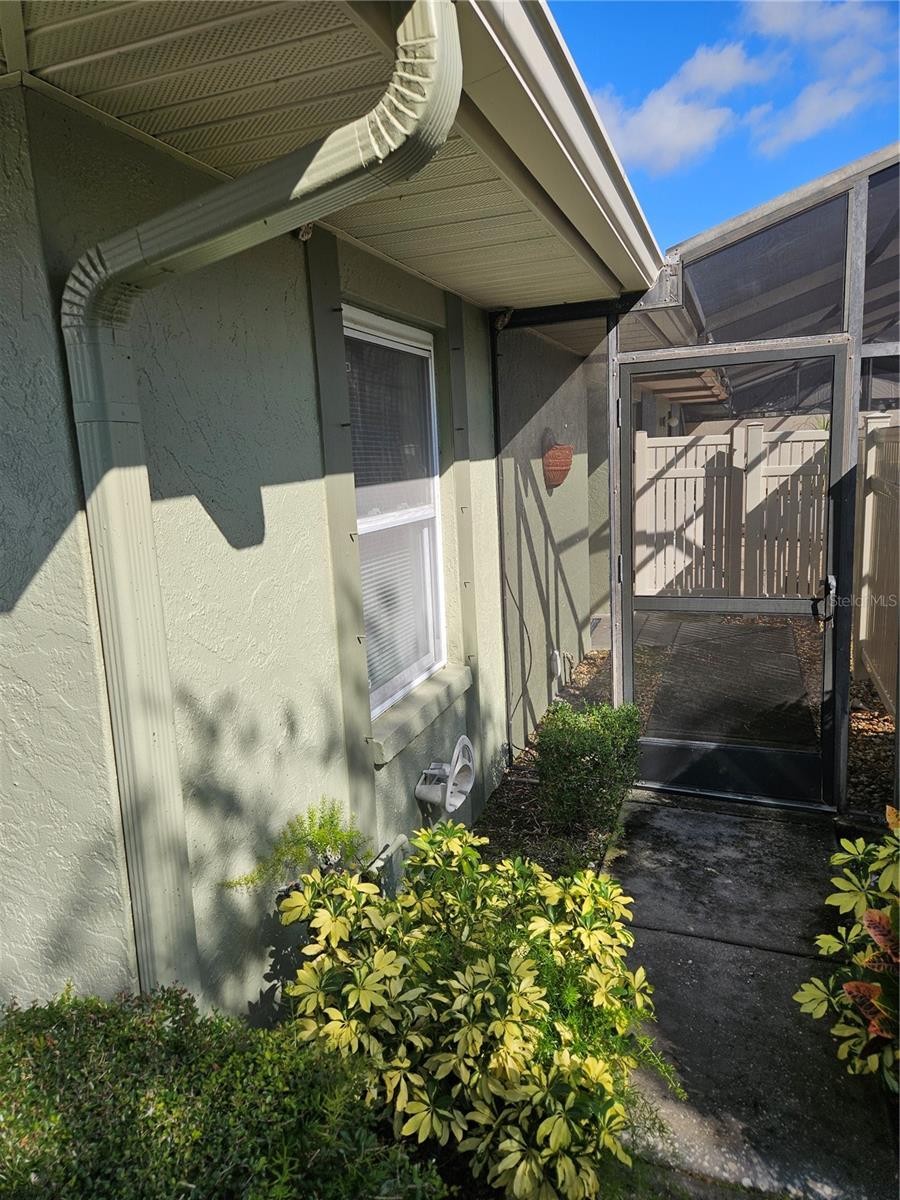 4073 CENTER POINTE PL