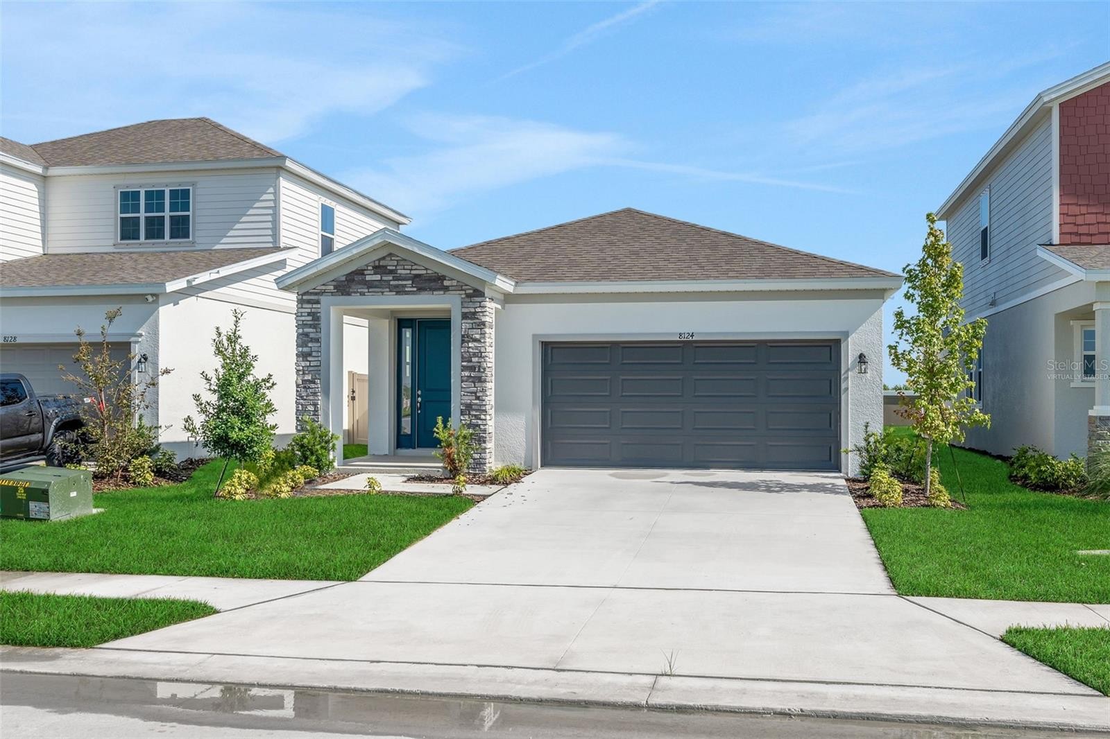 8124 SUNNY POINT TRL