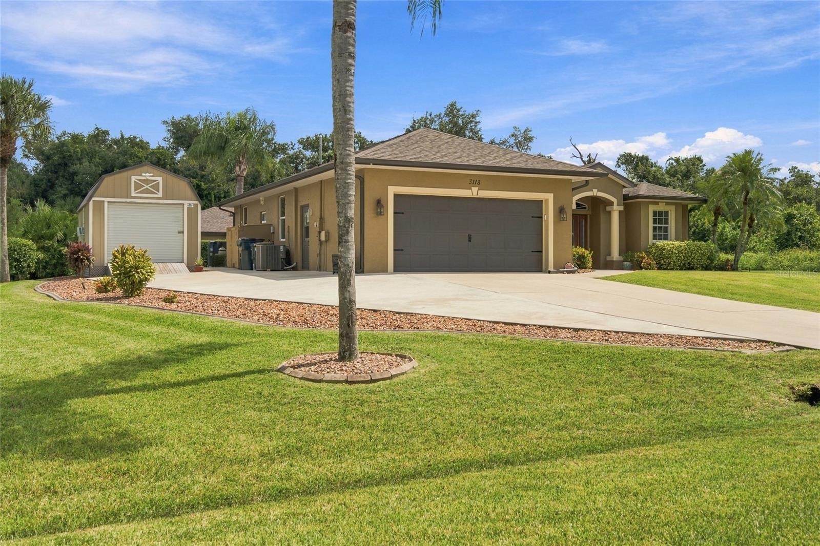 3118 RIDGEWOOD DR