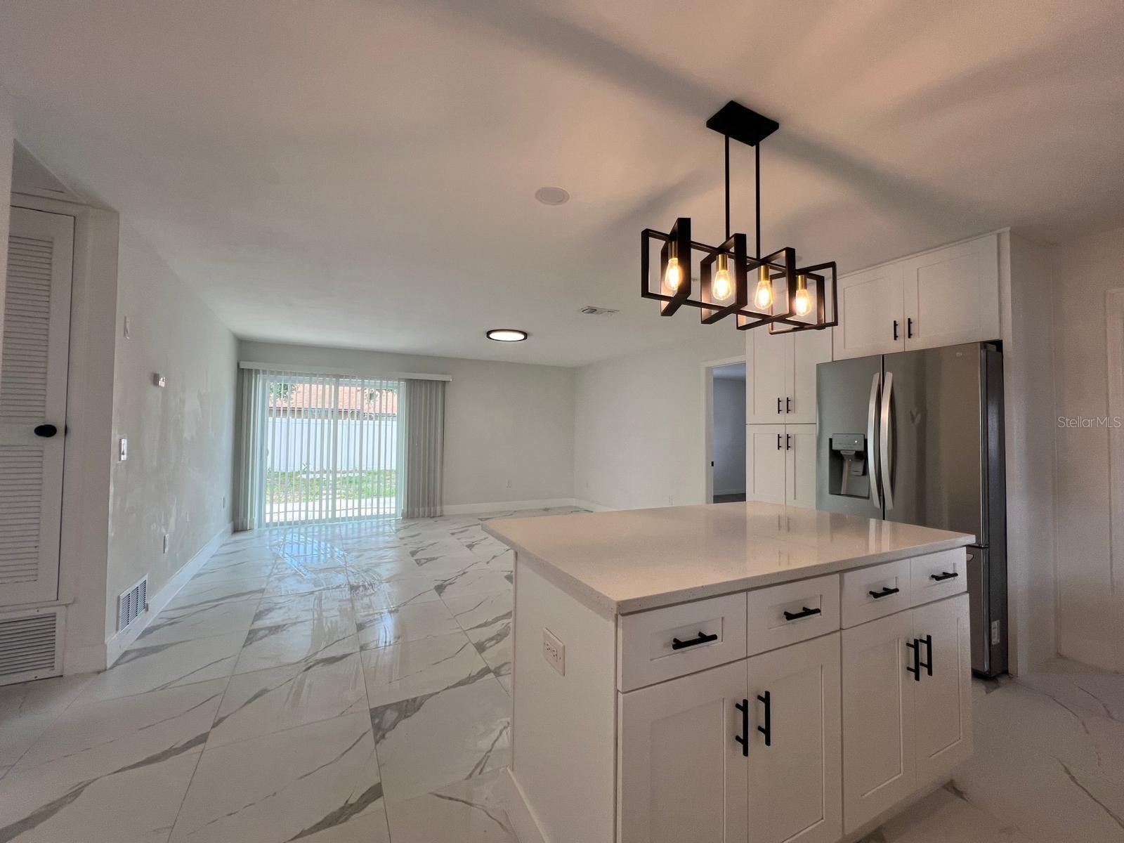603 65TH AVE W