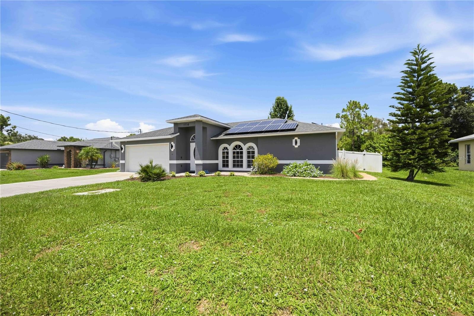 1738 LANSDALE AVE