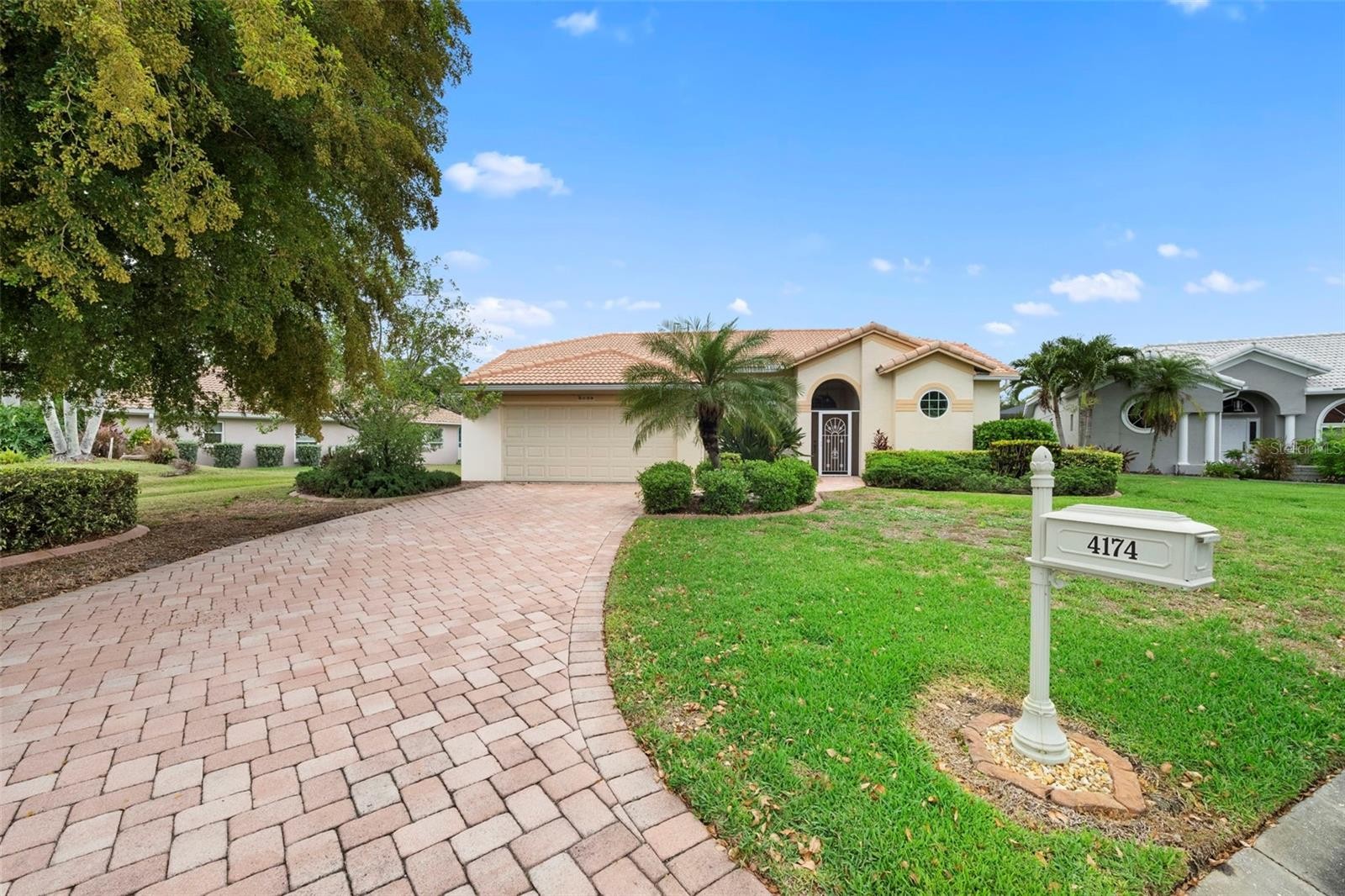 4174 HEARTHSTONE DR