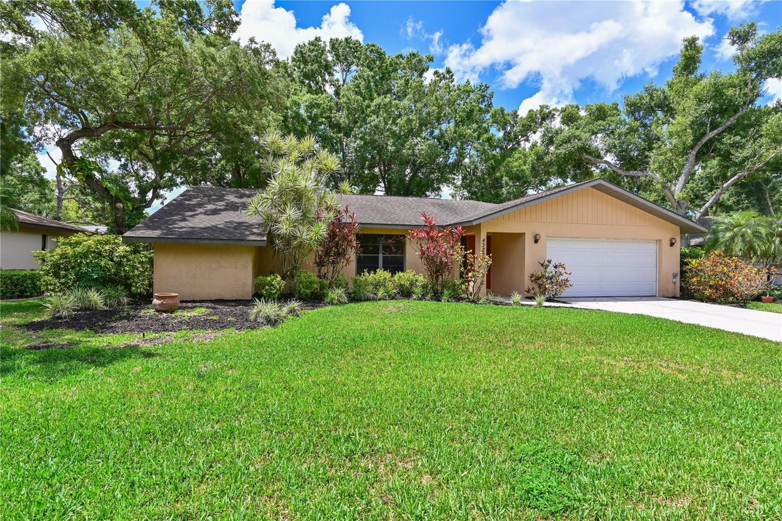 4322 PASADENA CT
