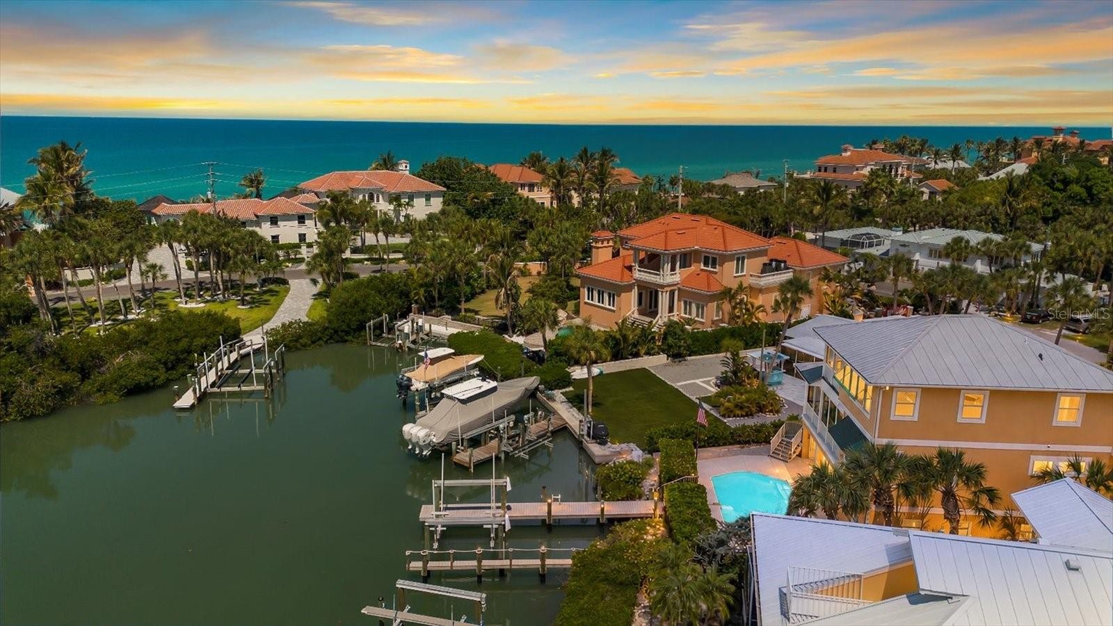 908 CASEY COVE DR