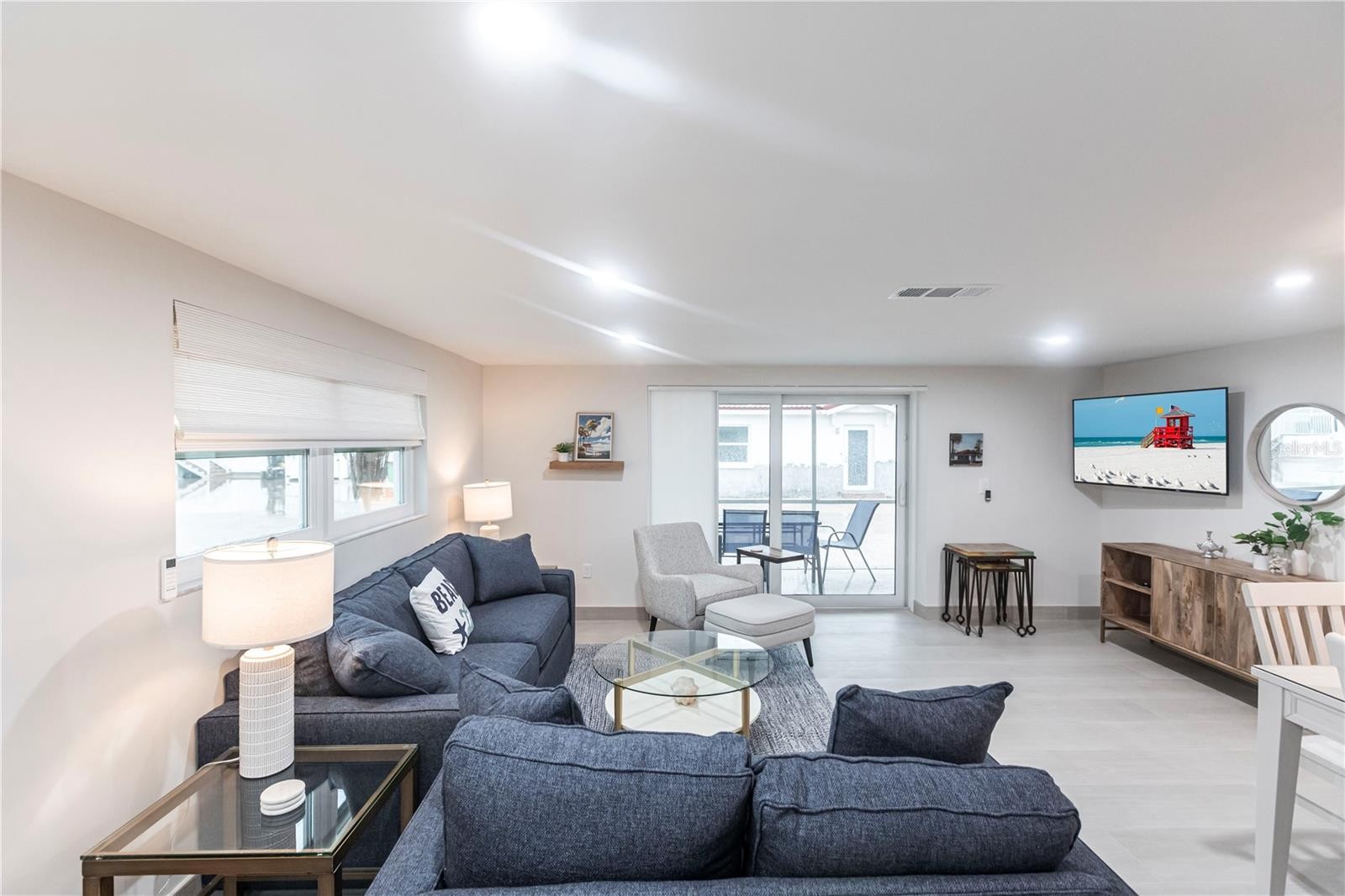 6154 MIDNIGHT PASS RD #B18