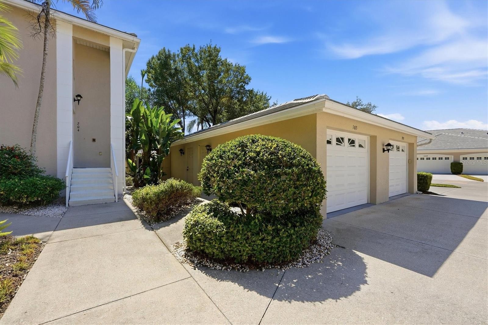 111 WOODBRIDGE DR #204