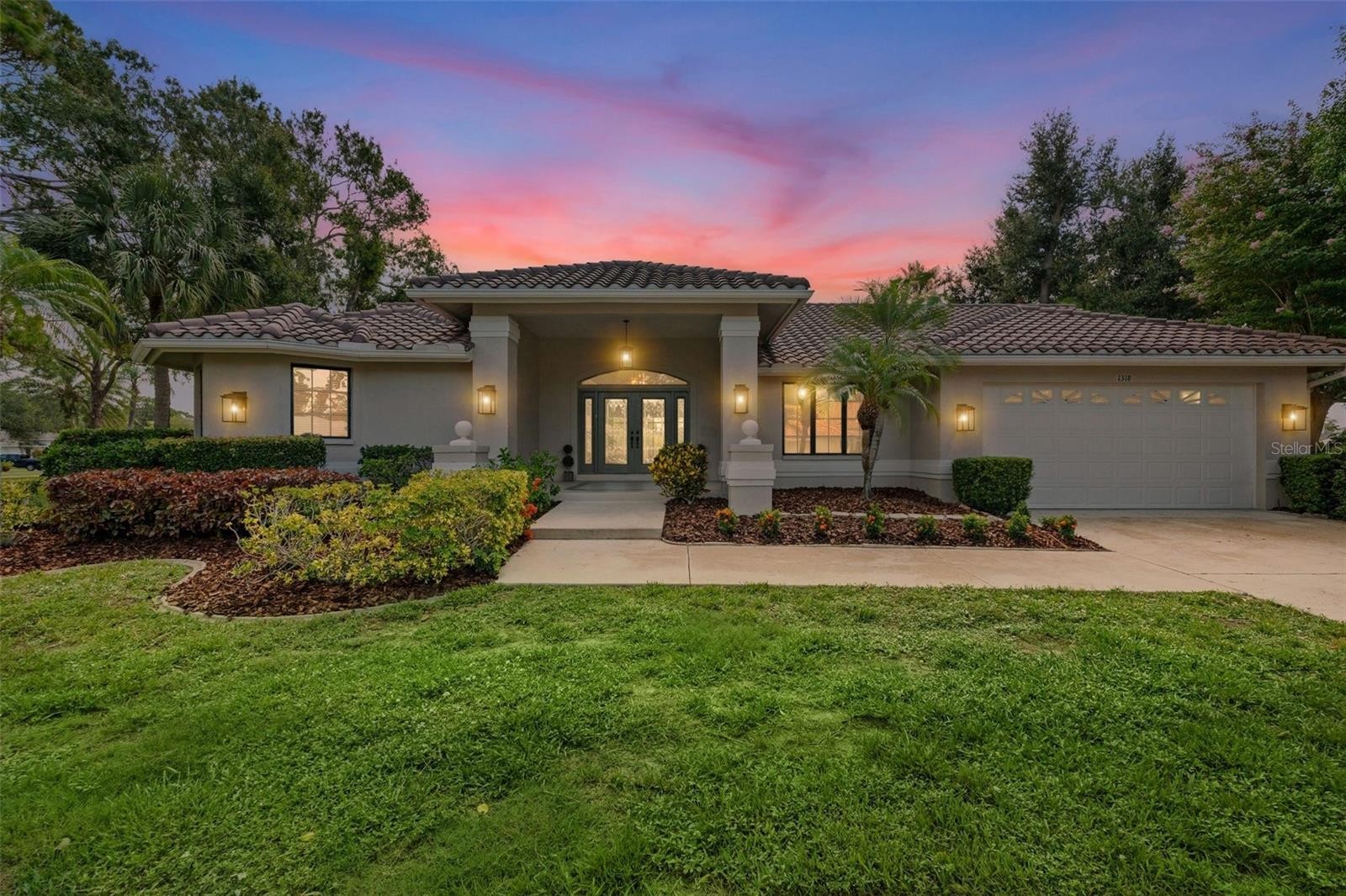 1318 VERMEER DR