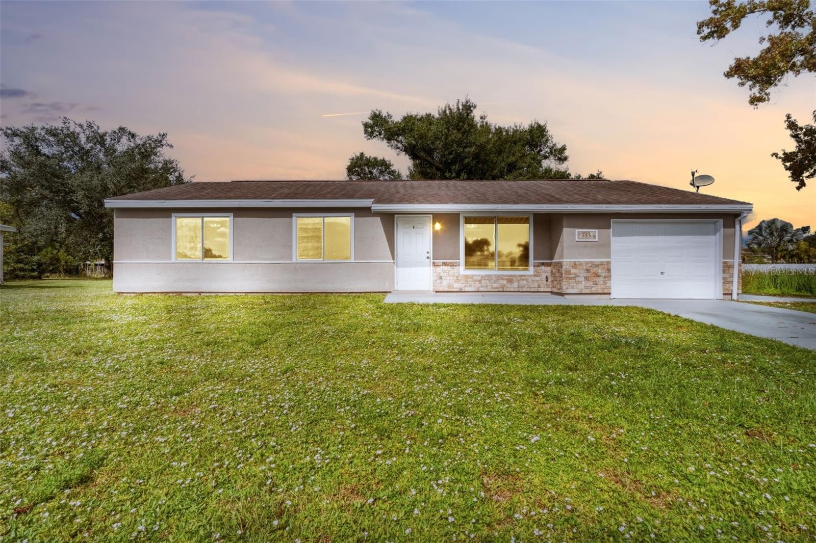 2555 PAN AMERICAN BLVD