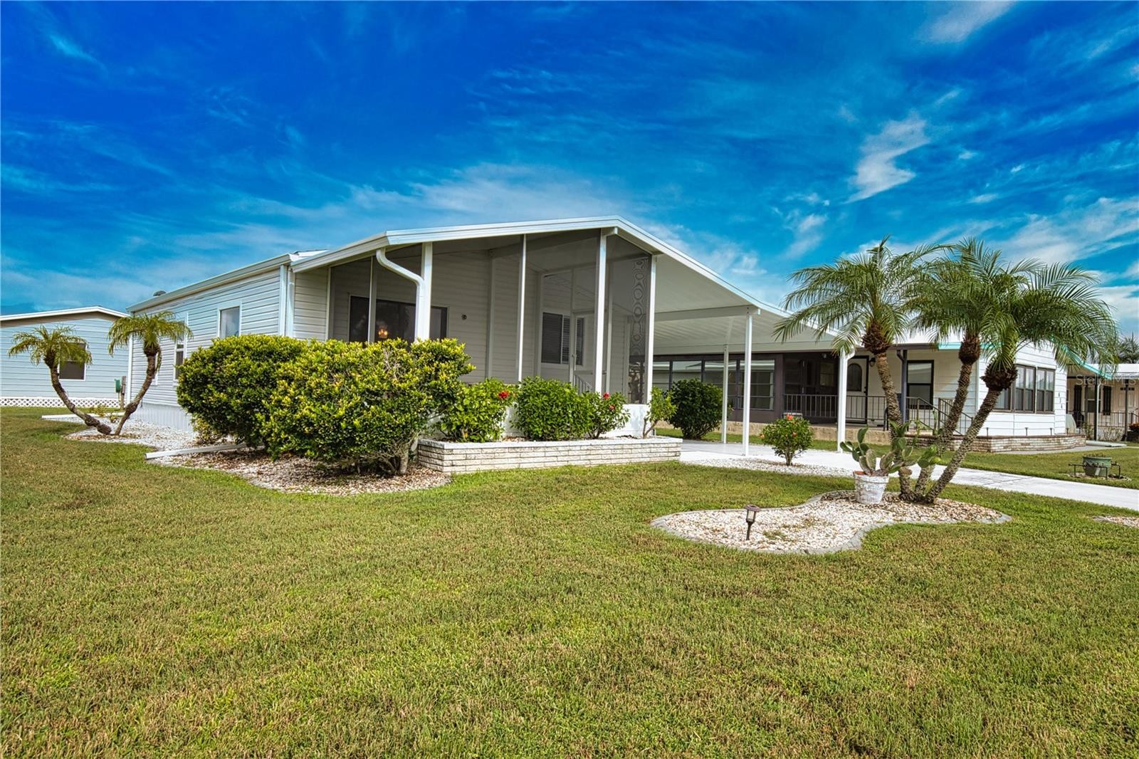 632 LA JOLLA CIR