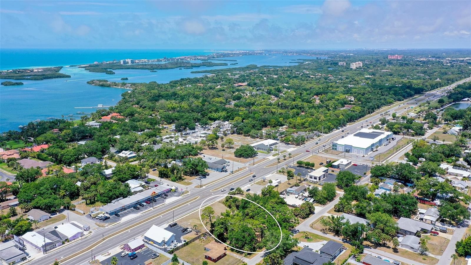 168 N TAMIAMI TRL